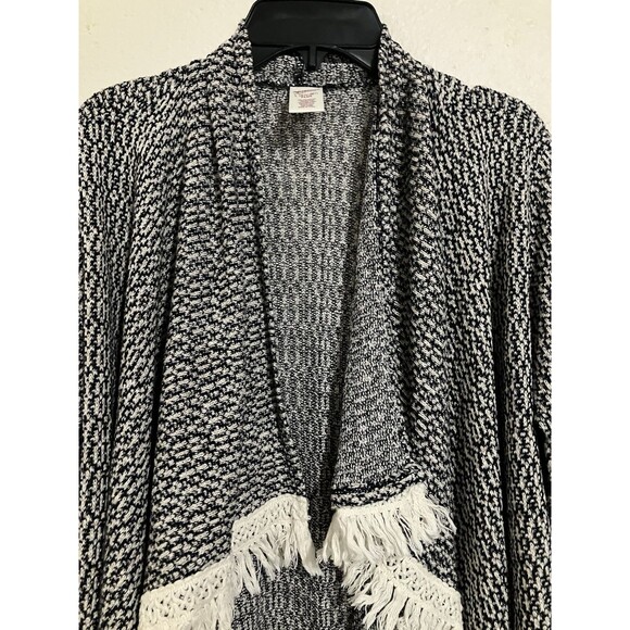 Arizona Jeans Women’s L Open Front Long Black Ivory Laced Sweater Top - Picture 7 of 8